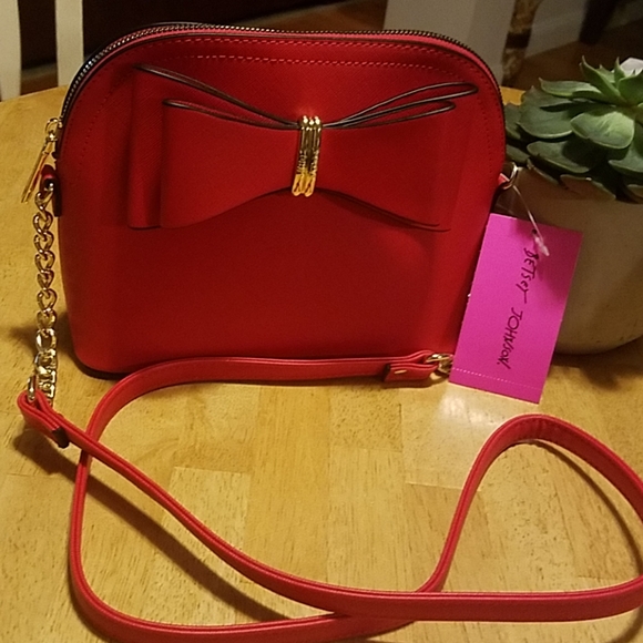 Betsey Johnson Handbags - Betsey Johnson bow dome bag red NWT Betsey Johnson Handbags - Betsey Johnson bow dome bag red NWT